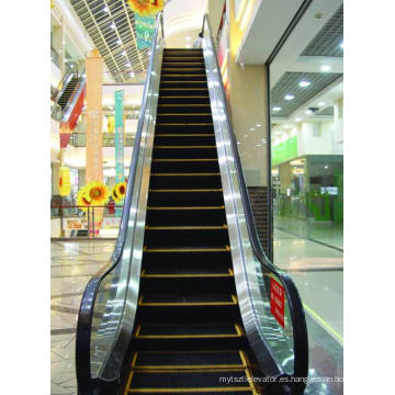 Escalera mecánica y caminata a pie desde China